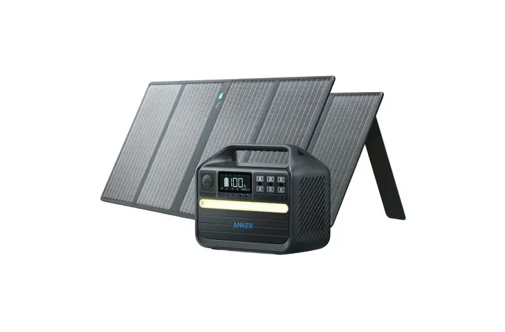 Anker 555 Solar Generator w/ two Solar Panels